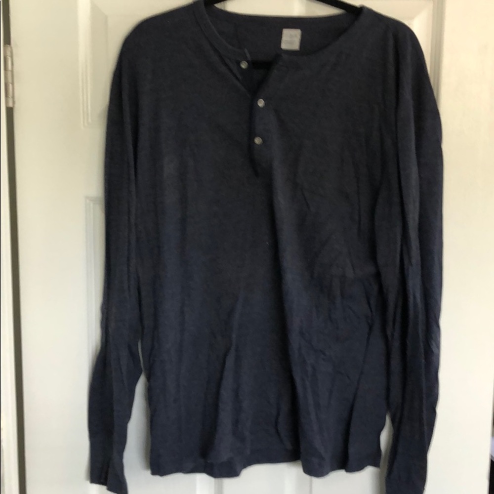 Long sleeve shirt
